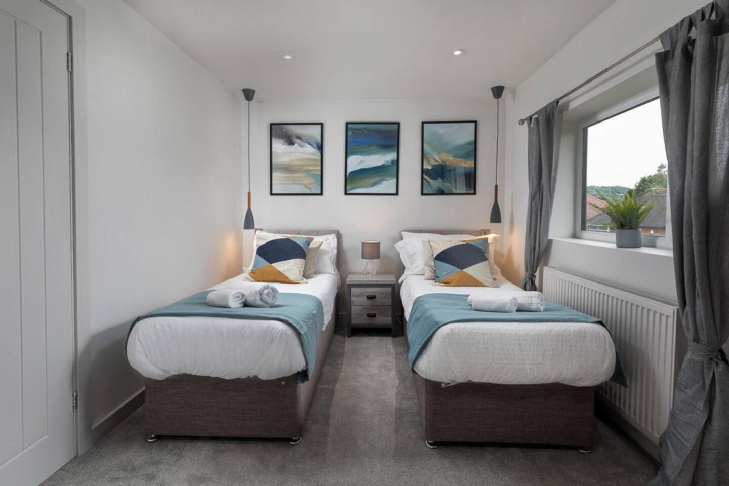 Prime Location, Modern 2br House