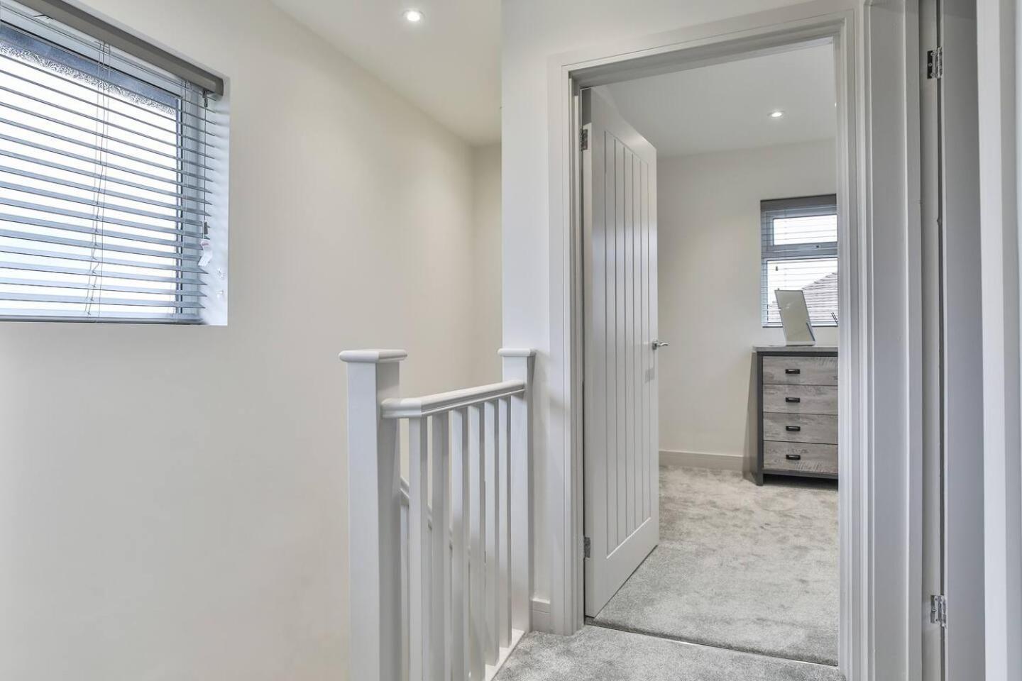Magnificent, Renovated Whole House With Garden * Sheffield