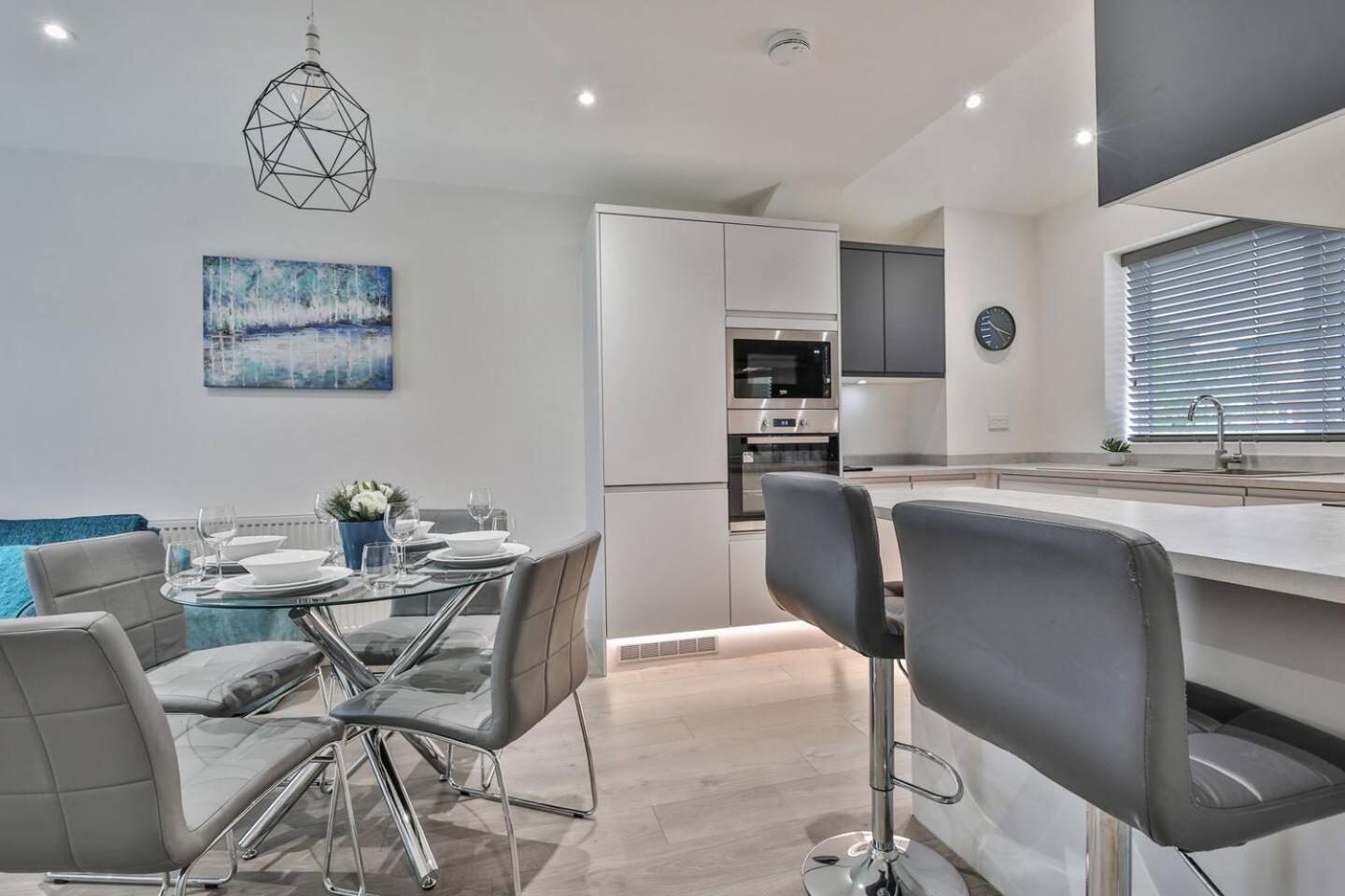 Casa de férias Magnificent, Renovated Whole House With Garden Sheffield