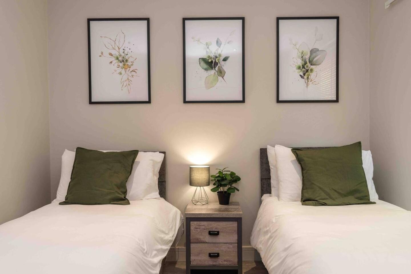 3 Bedroom Close To Peak District With Garden Casa de férias