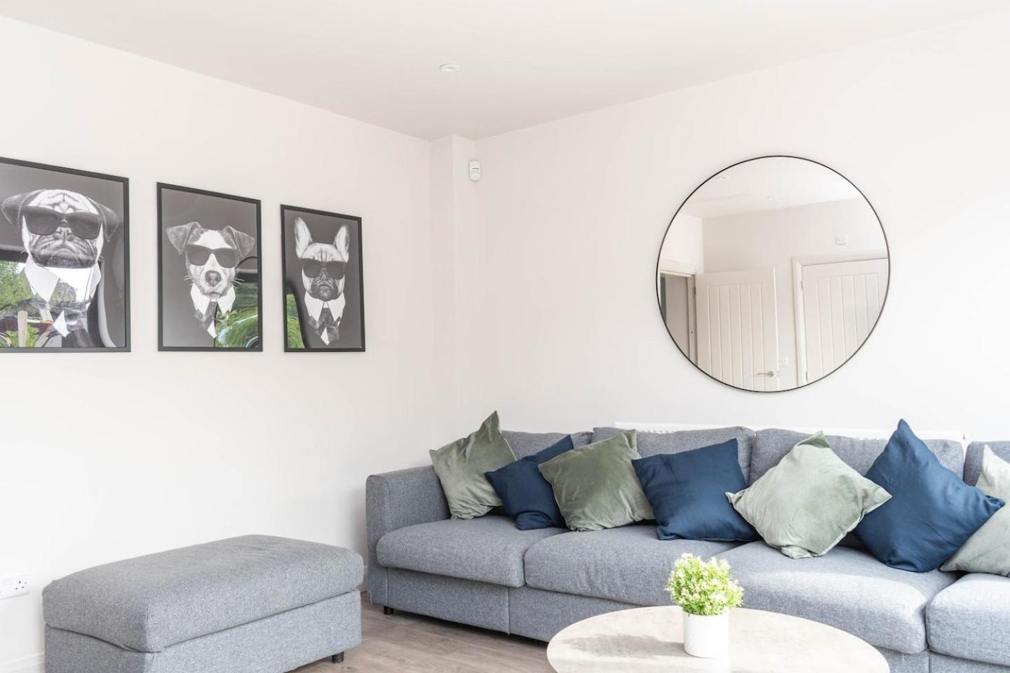 Superb, Newly Extended House Near Peak District *