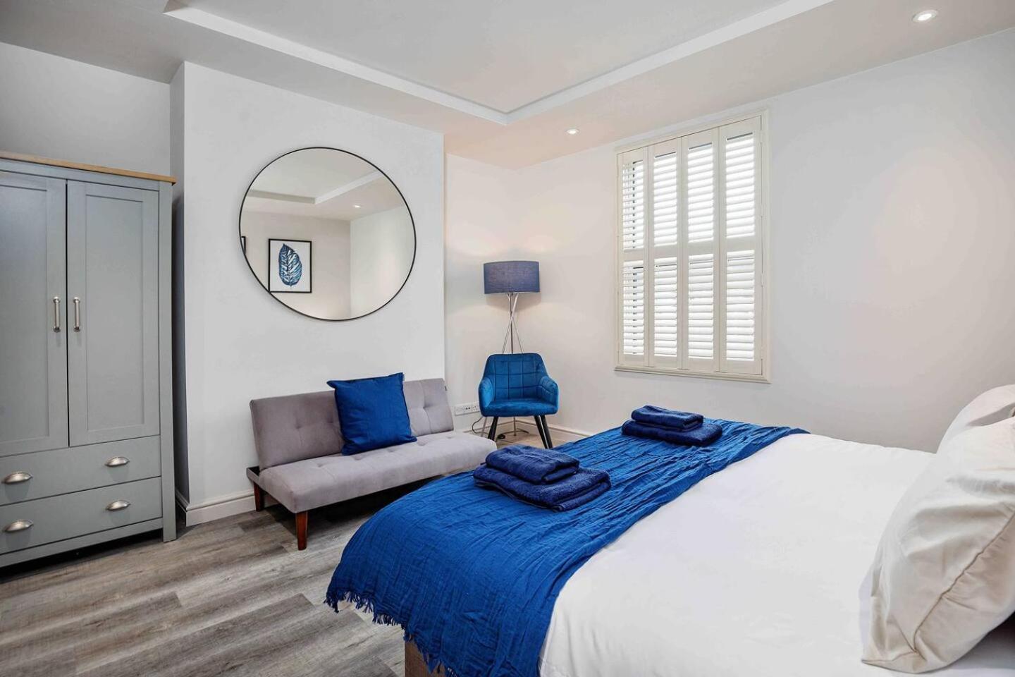 Spacious, High Spec & Modern Holiday home
