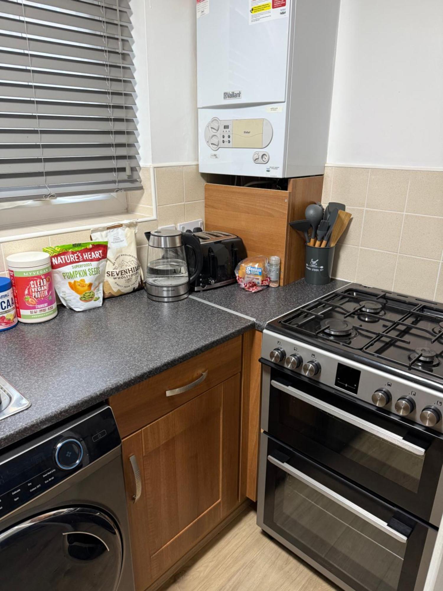 Apartment Wheel Chair Friendly, Centre, Northern General, Ps5, Workstation