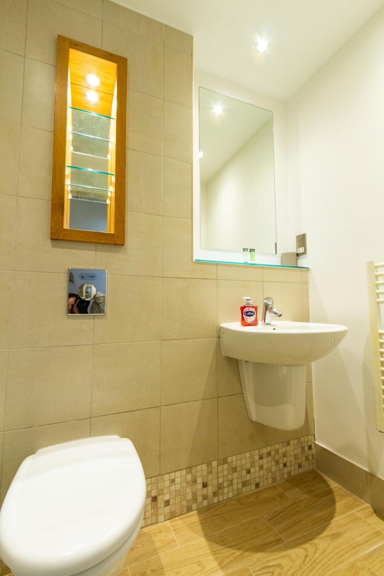 Cosy Escape - 1bed With Balcony * Sheffield