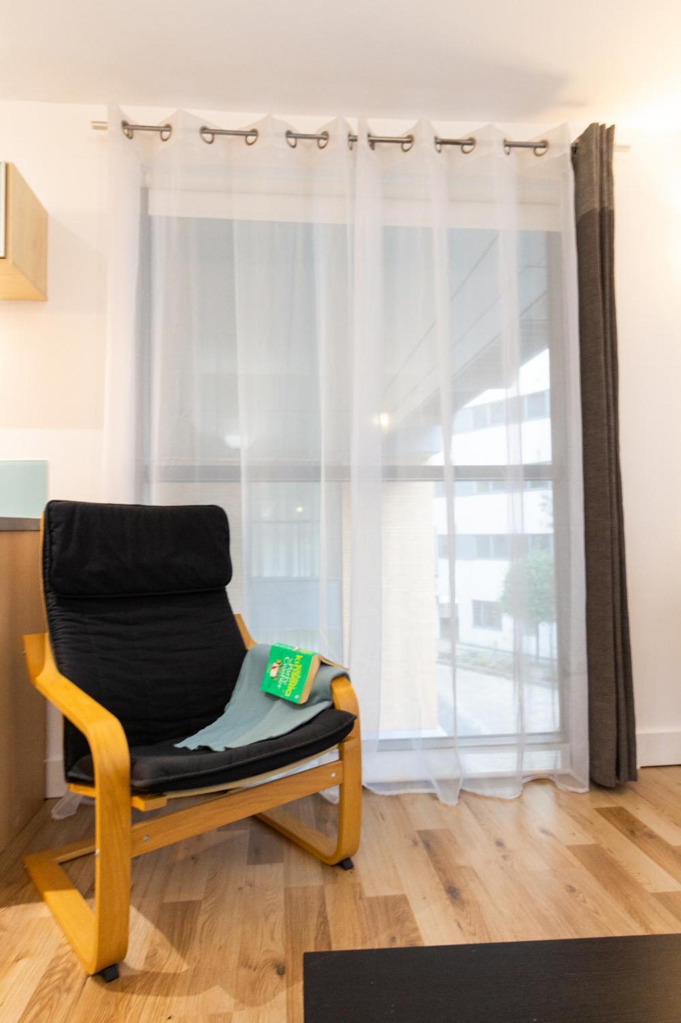Apartment Cosy Escape - 1bed With Balcony *
