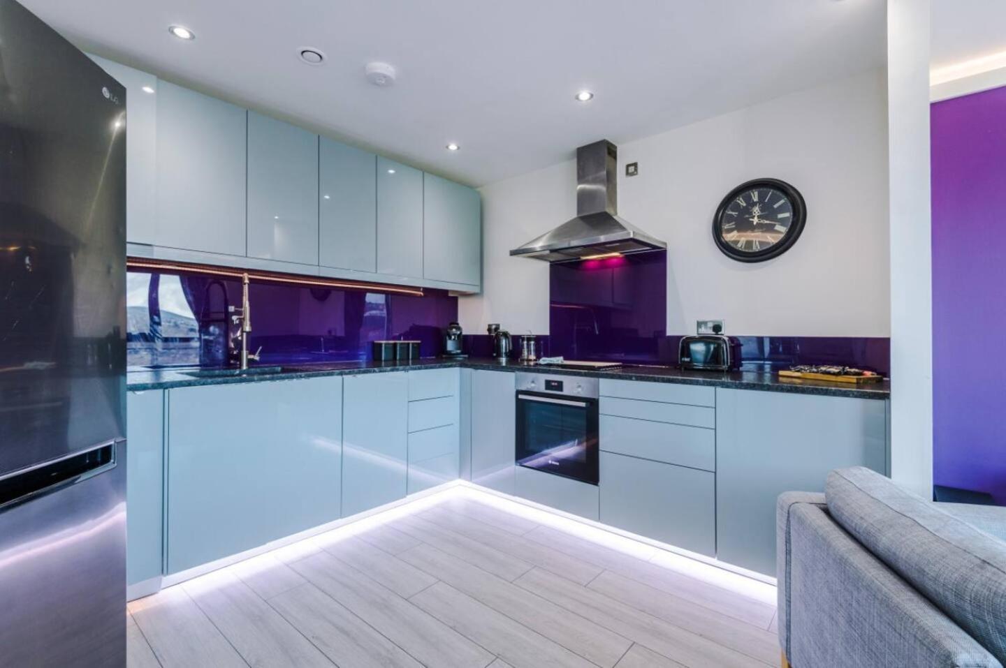 High-spec Penthouse Free Parking Space Apartment *