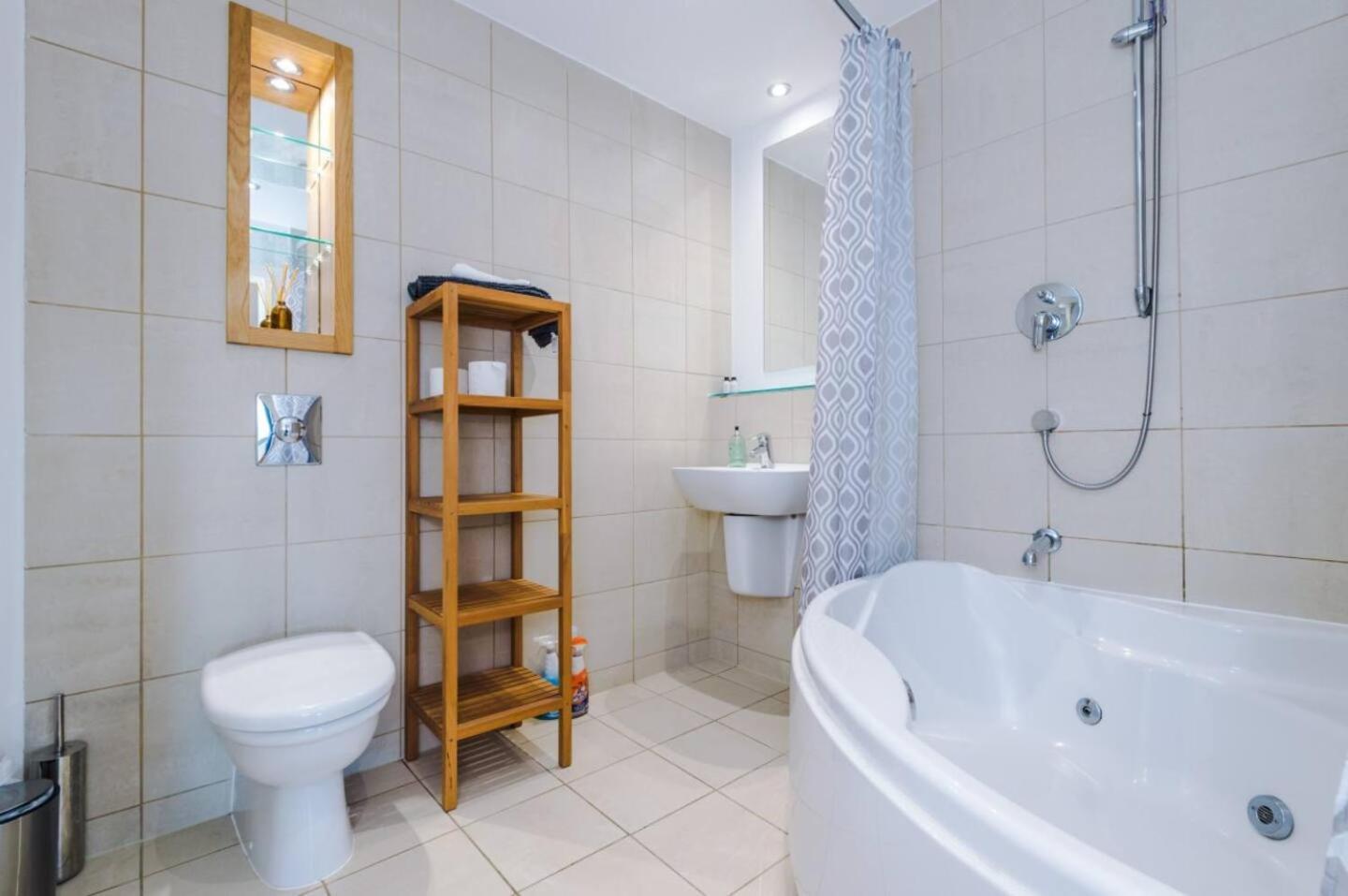Apartment High-spec Penthouse Free Parking Space *