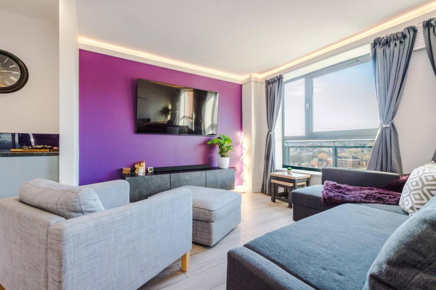 High-spec Penthouse Free Parking Space *