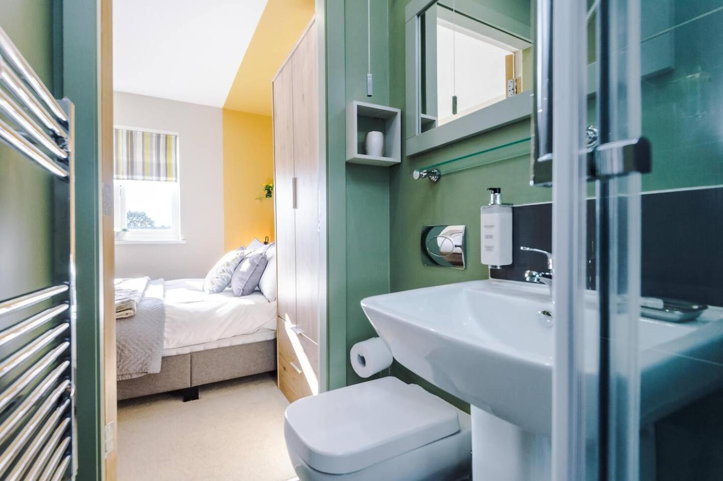 Apartment Stunning 2bedroom 2bathroom With Parking Space Sheffield