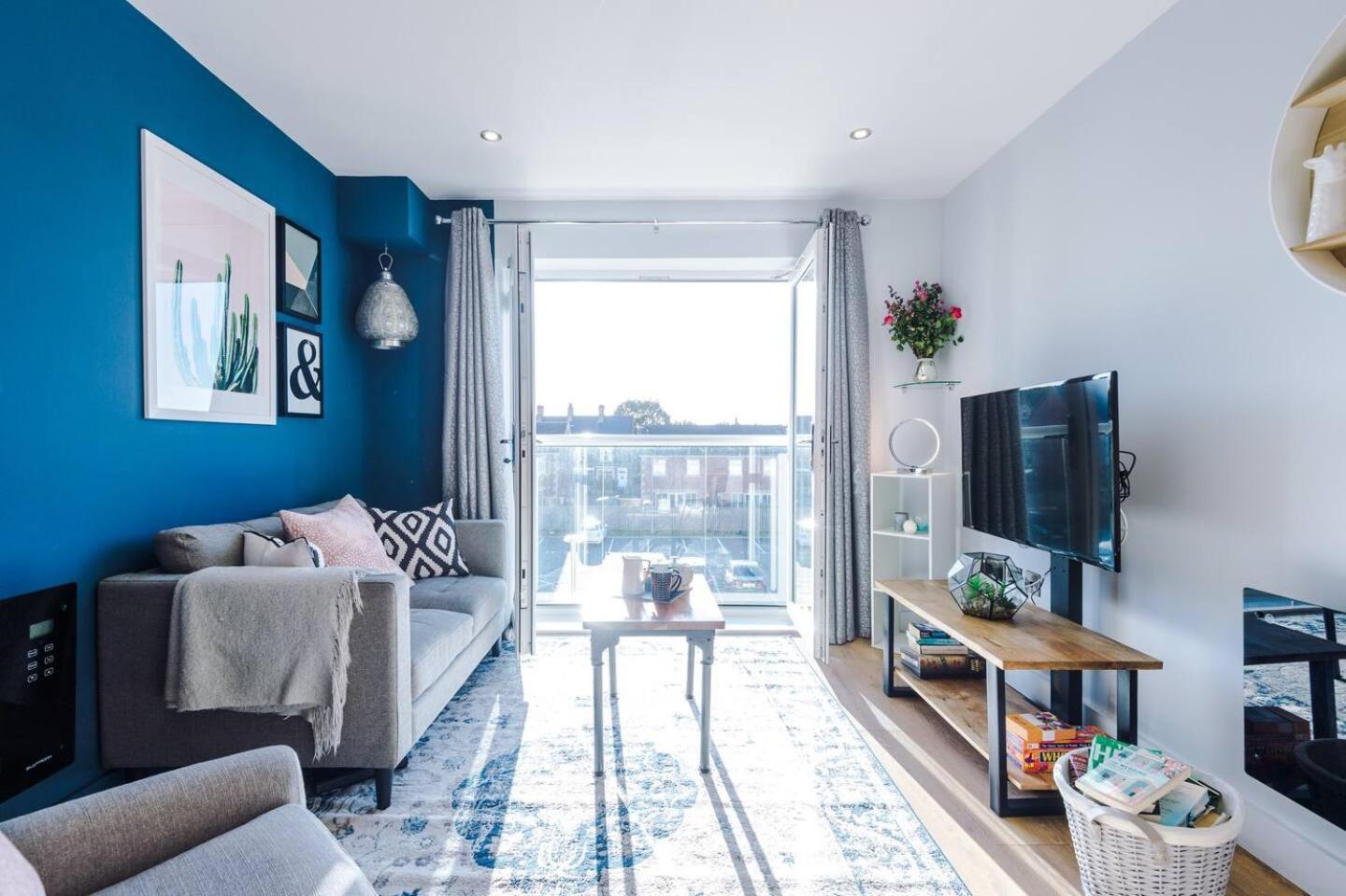 Stunning 2bedroom 2bathroom With Parking Space Apartment