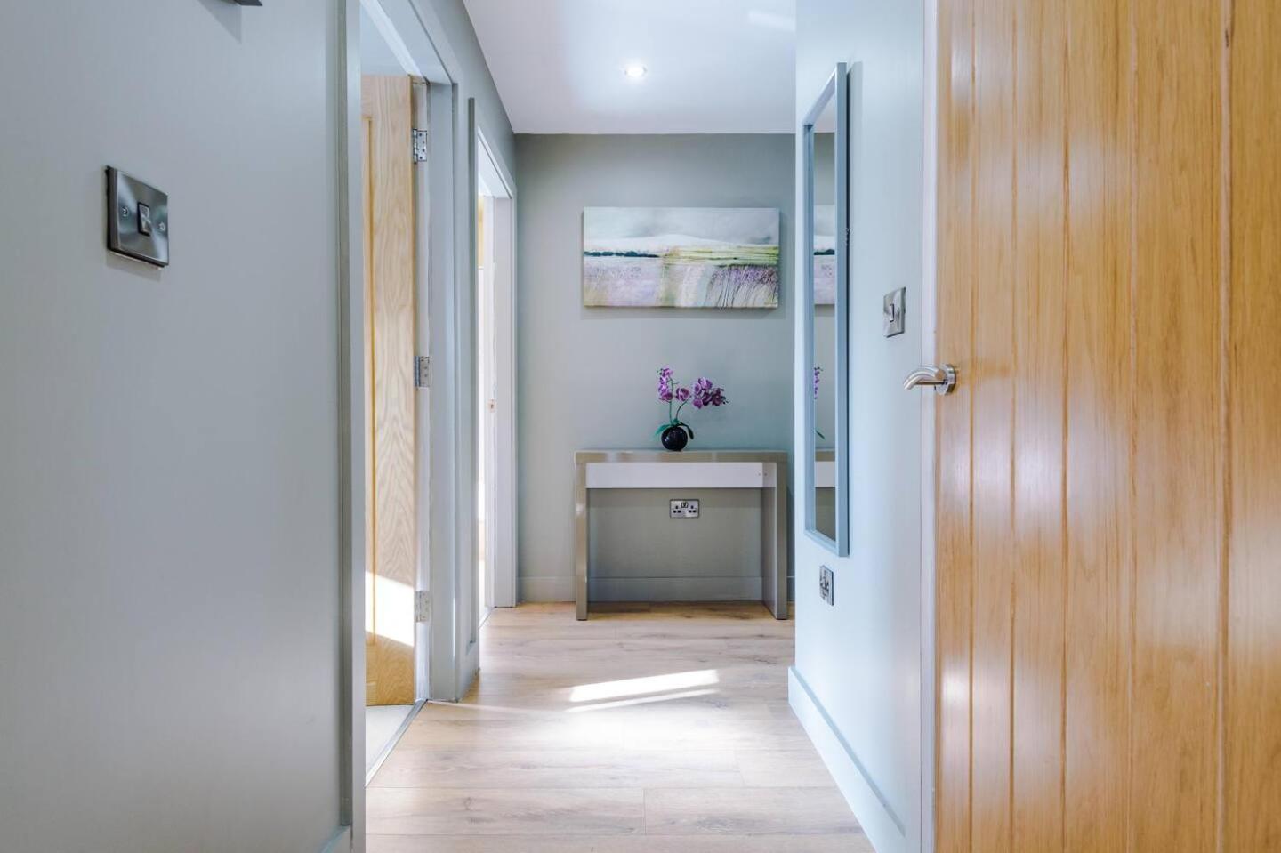 Apartment Stunning 2bedroom 2bathroom With Parking Space Sheffield
