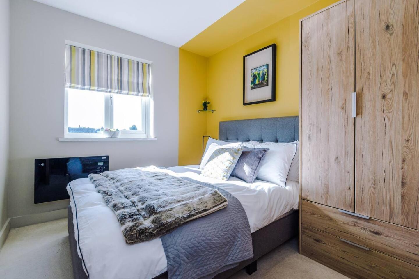 Stunning 2bedroom 2bathroom With Parking Space