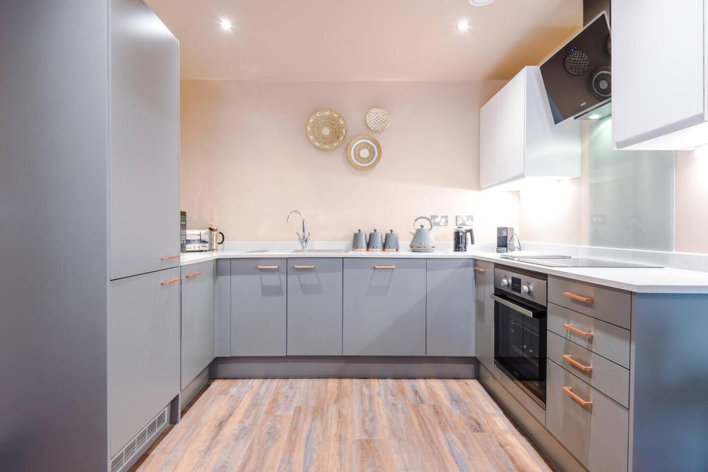 Kelham's Finest - Elegant & Comfy 2 Bedroom Flat Apartment *