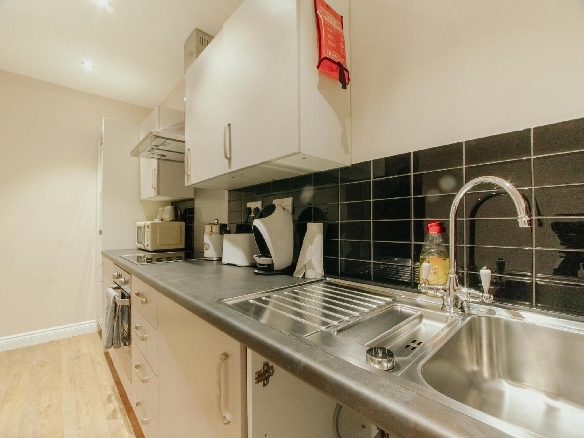 Chic & Cheerful 1bedroom In Historic Building * Sheffield