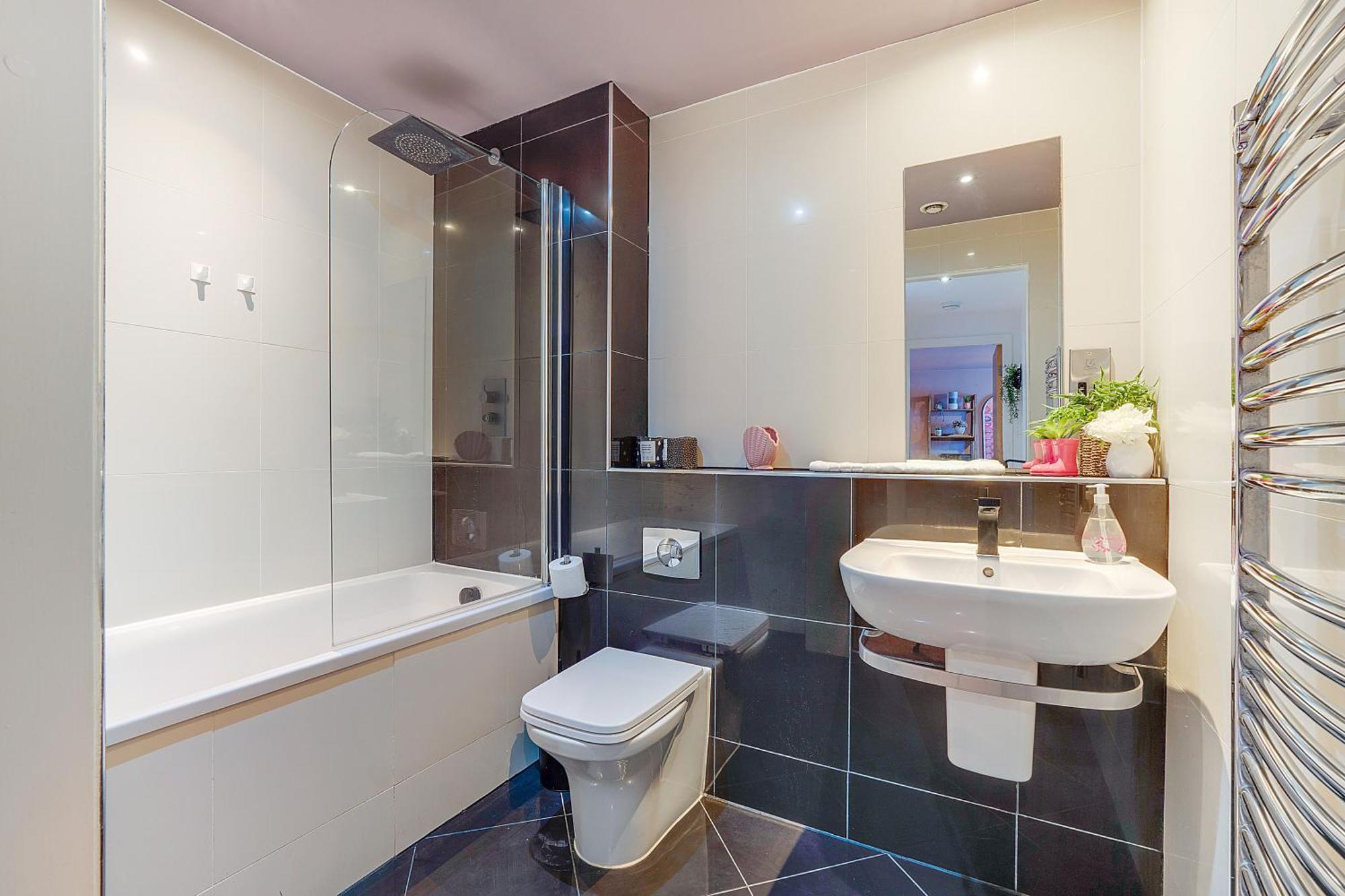 Angels - Blonk Street Luxury Apartment *