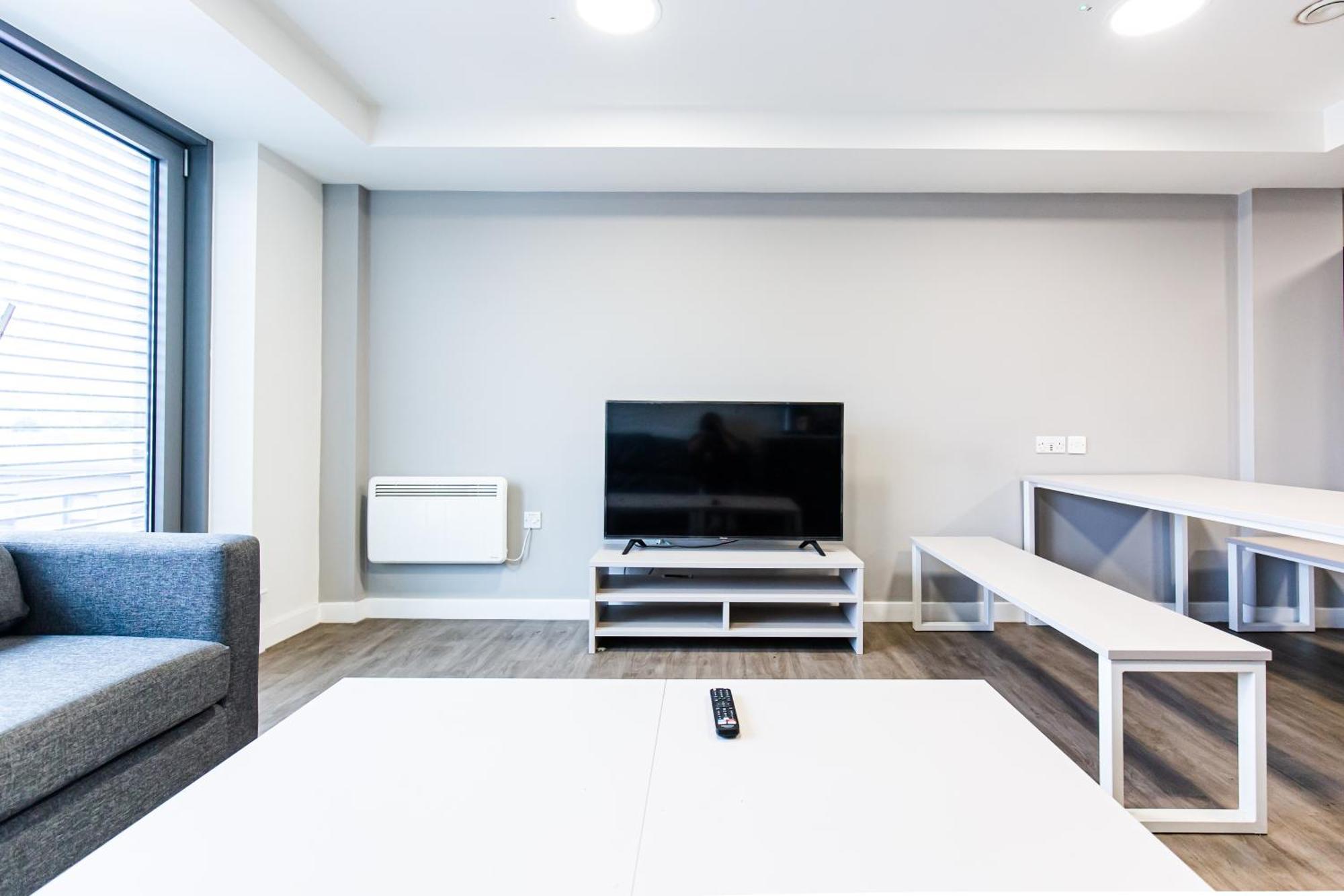 Aparthotel New Era Living - Ensuite Next To Bramall Lane *