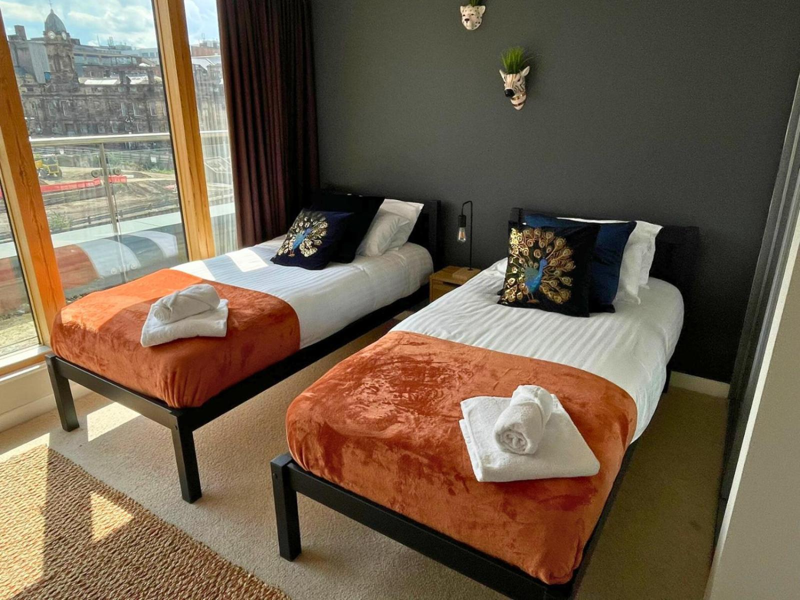 Angels - Blonk Street Luxury Apartment *