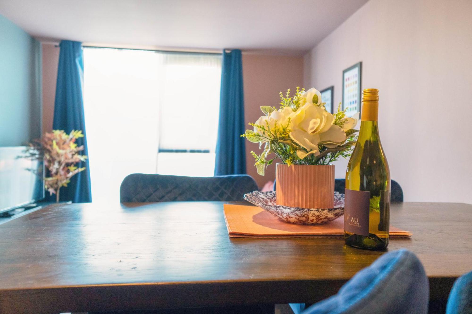 Apartment Angels - Blonk Street Luxury