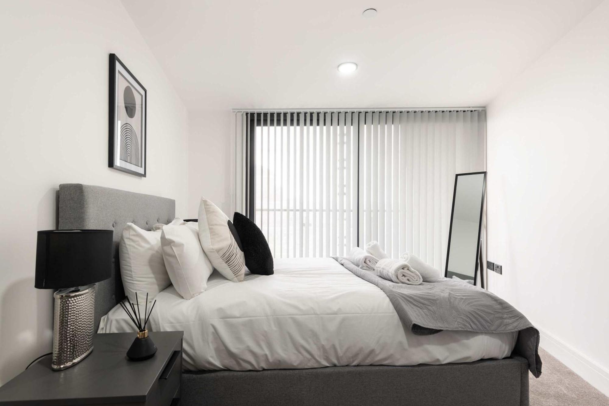 Apartment Spacious 1 Bedroom In *