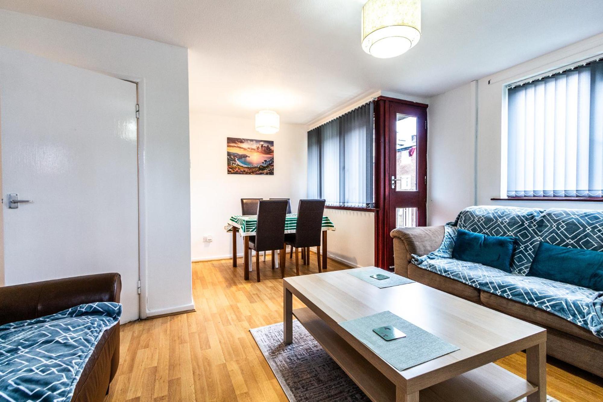 3 - Chic In Sociable Guest house