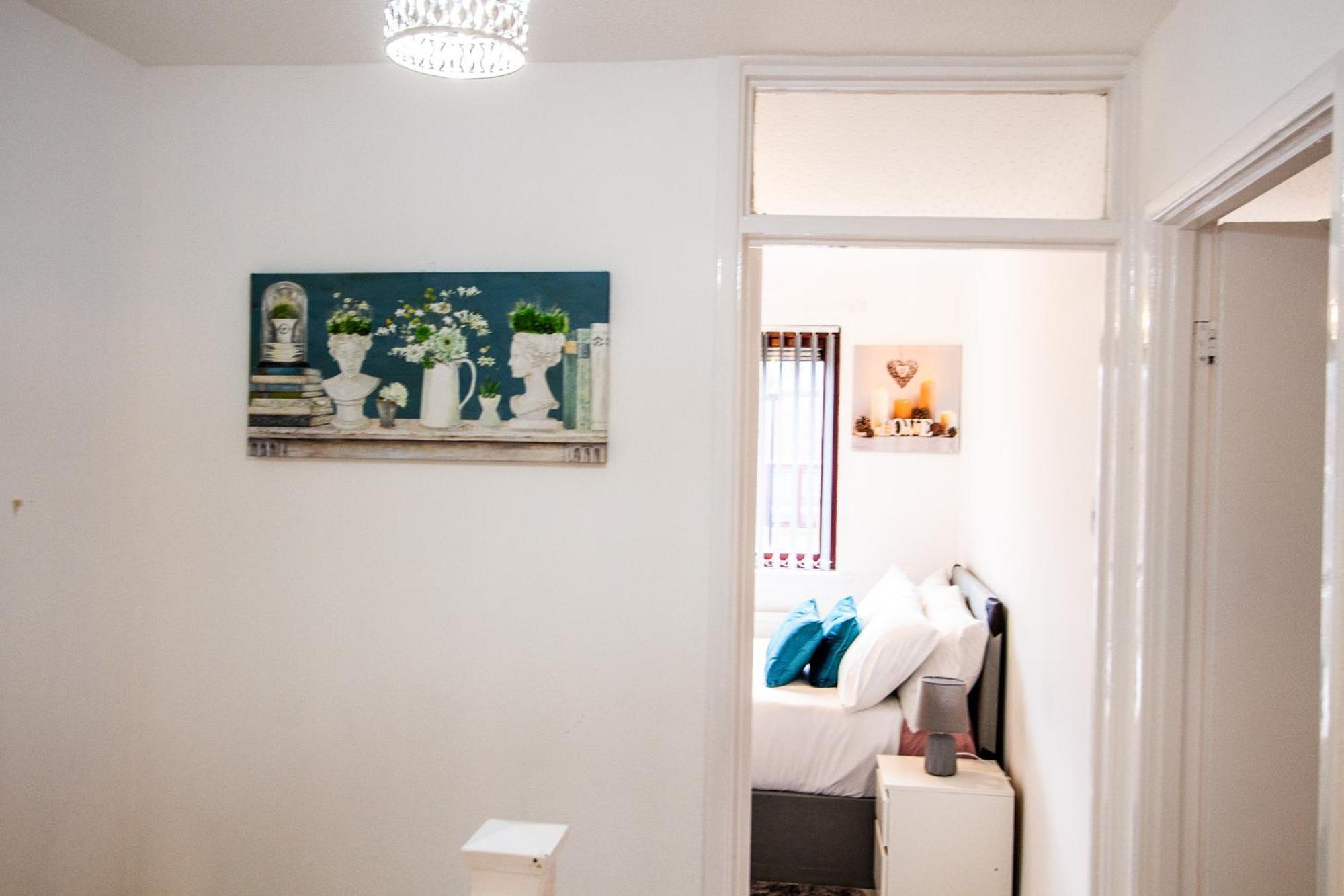 3 - Chic In Sociable Guest house *