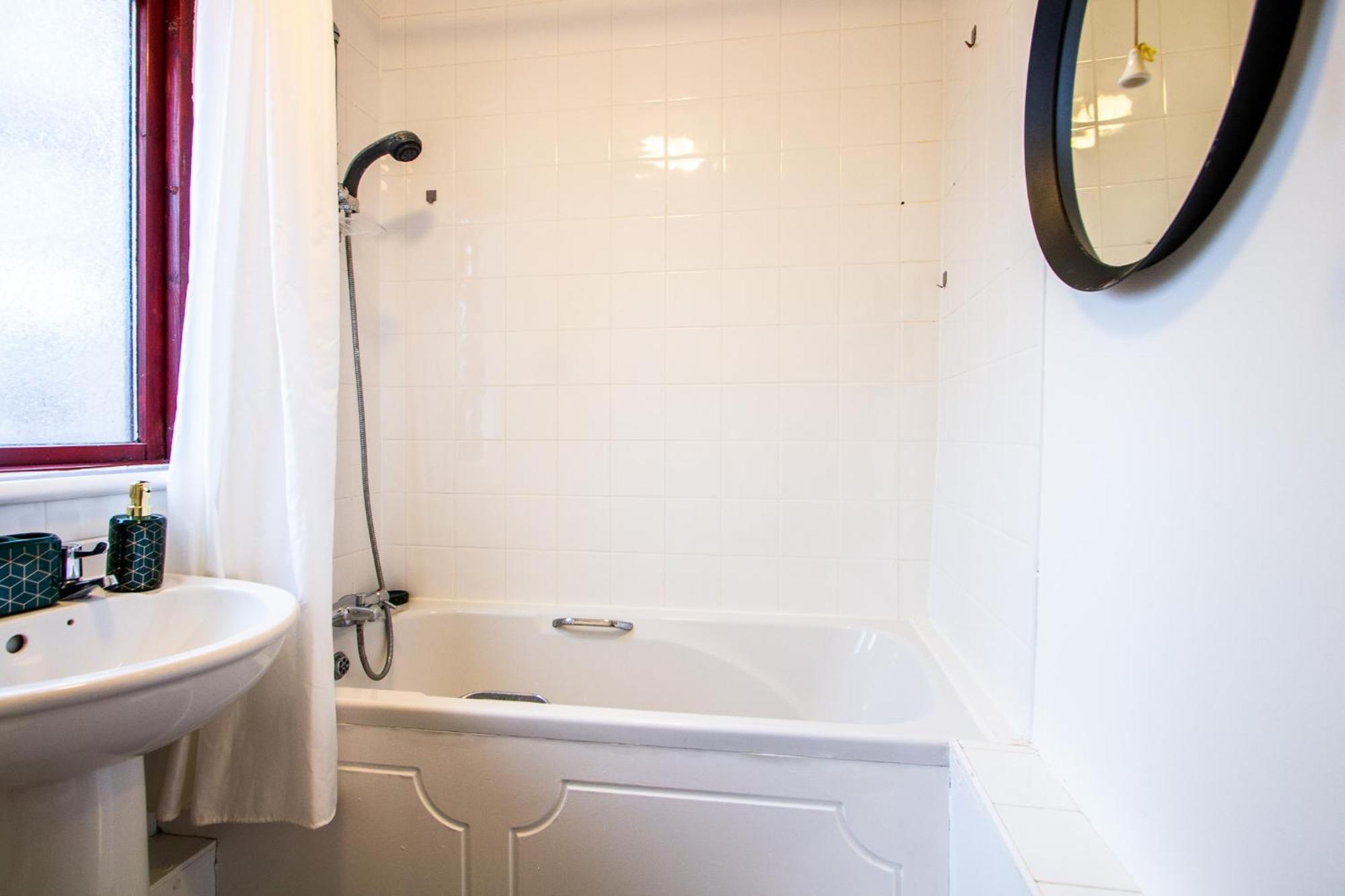 Suite 2 - Cosy Room In The Centre Of Sheffield * Sheffield