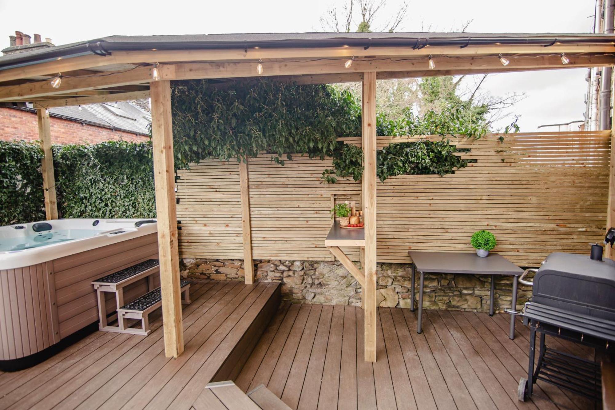 Holiday home Modern Luxury With Hot Tub Sauna 11ppl