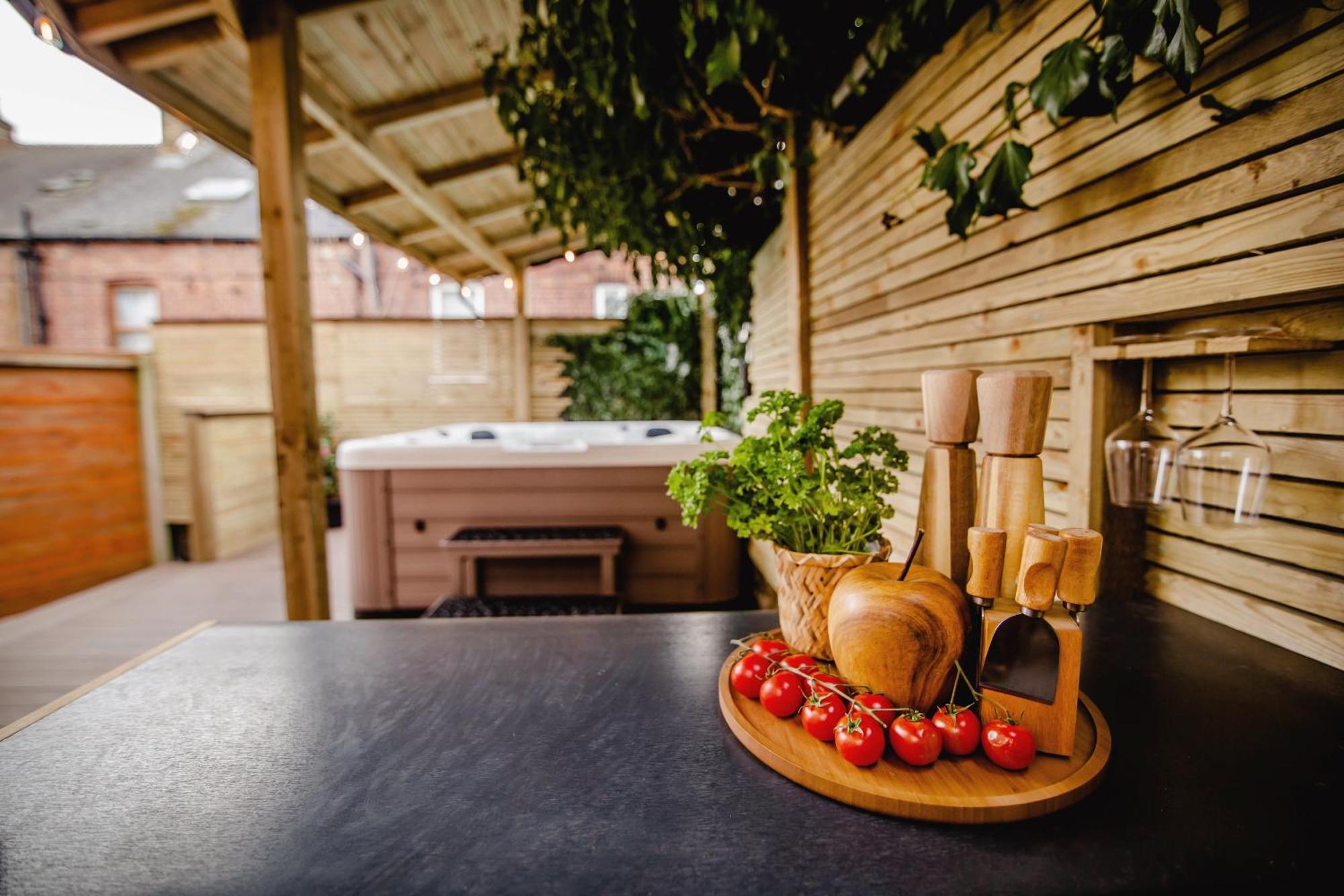 Modern Luxury With Hot Tub Sauna 11ppl