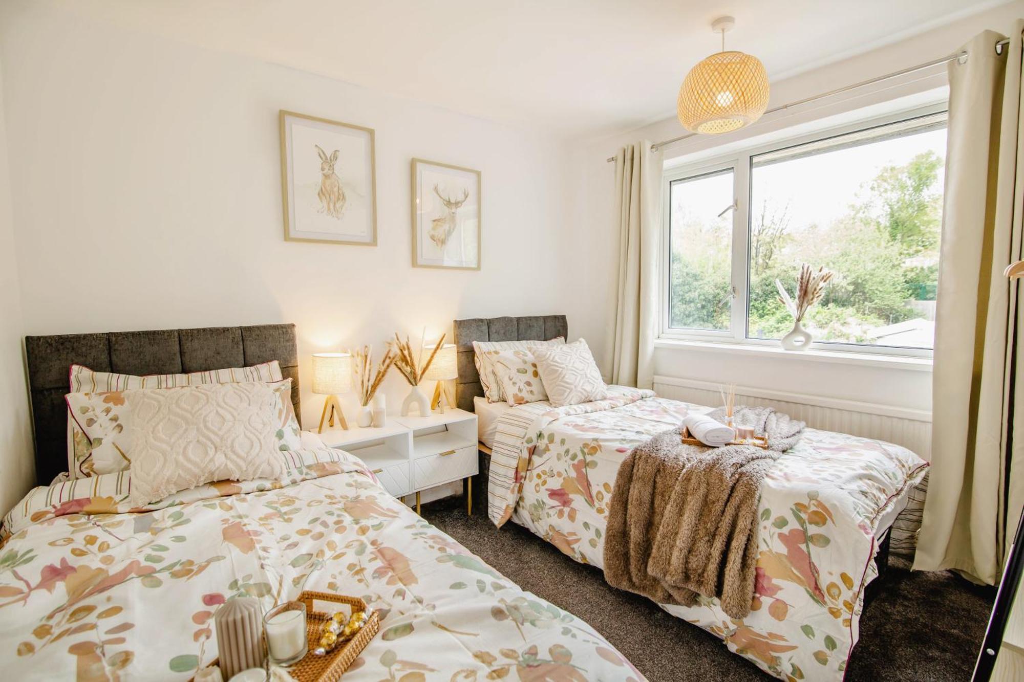 Holiday home Serene Boho Retreat: White Oak Charm House 7ppl Sheffield
