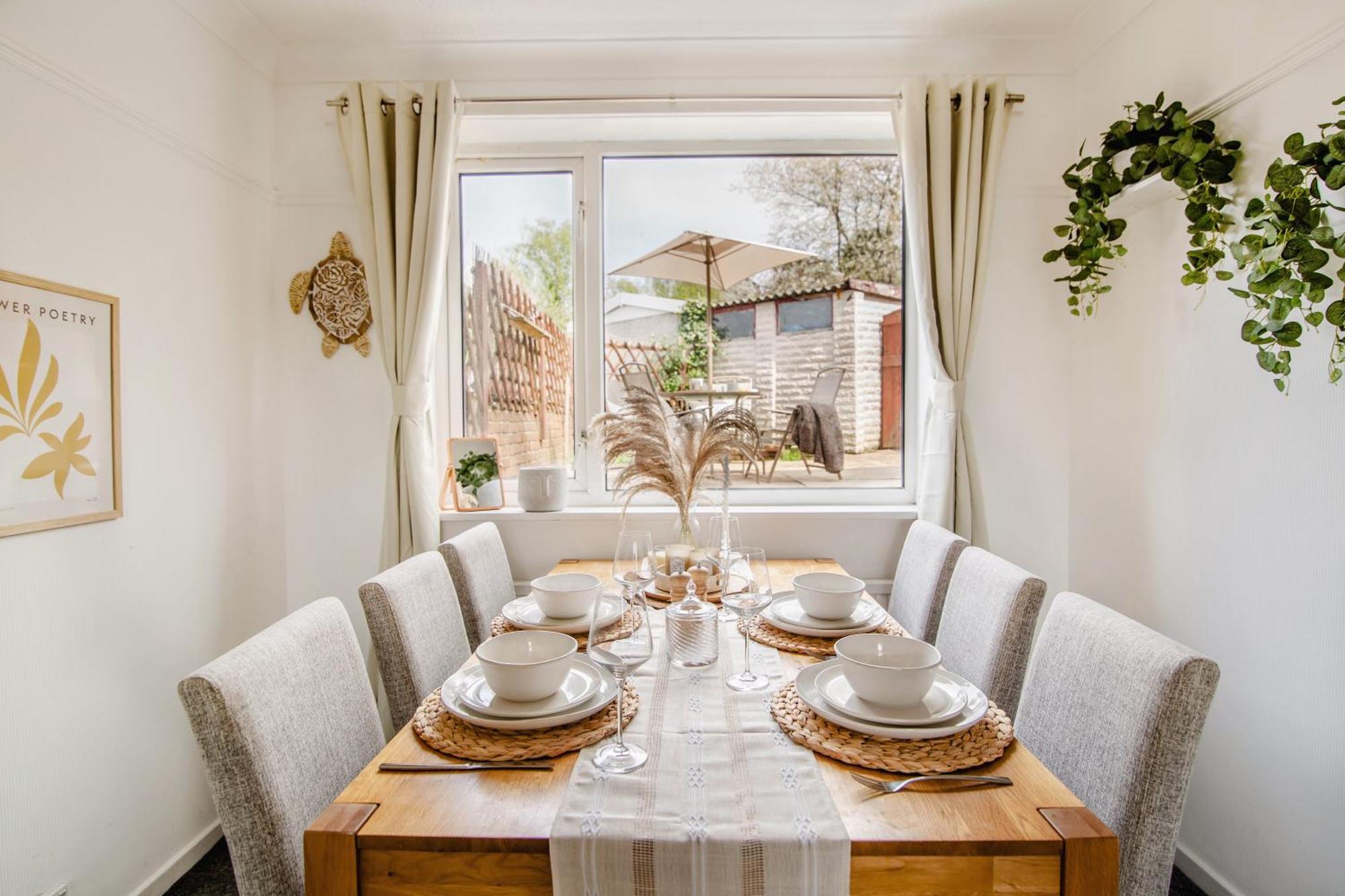 Holiday home Serene Boho Retreat: White Oak Charm House 7ppl Sheffield