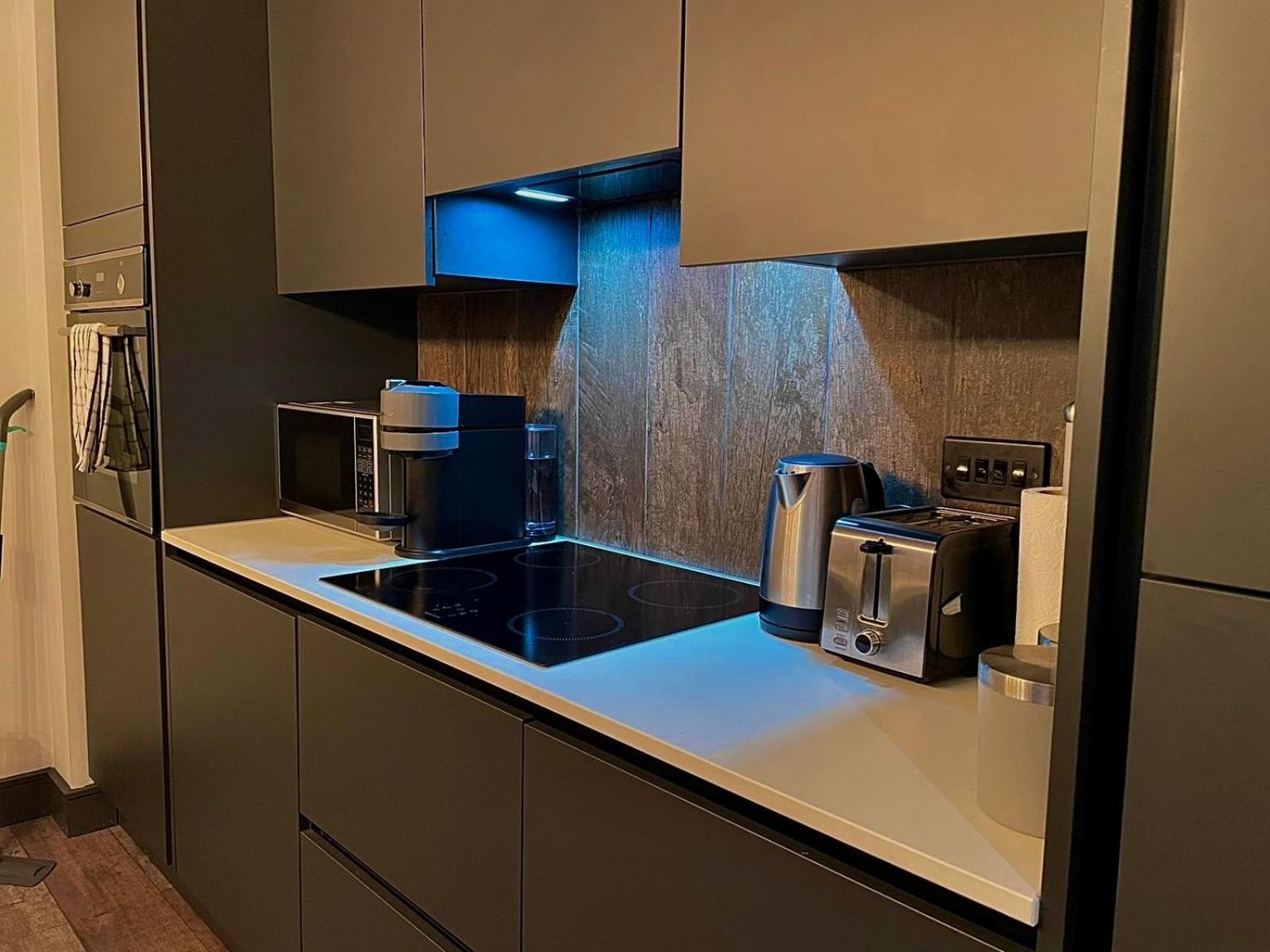 Artistic, Cozy, Stylish, Open Plan, Centre 1br Sheffield