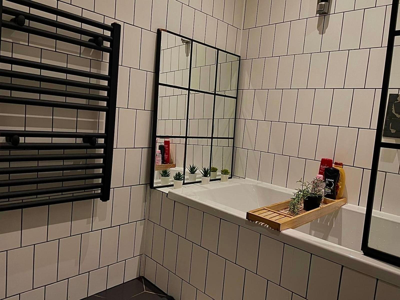 Artistic, Cozy, Stylish, Open Plan, Centre 1br