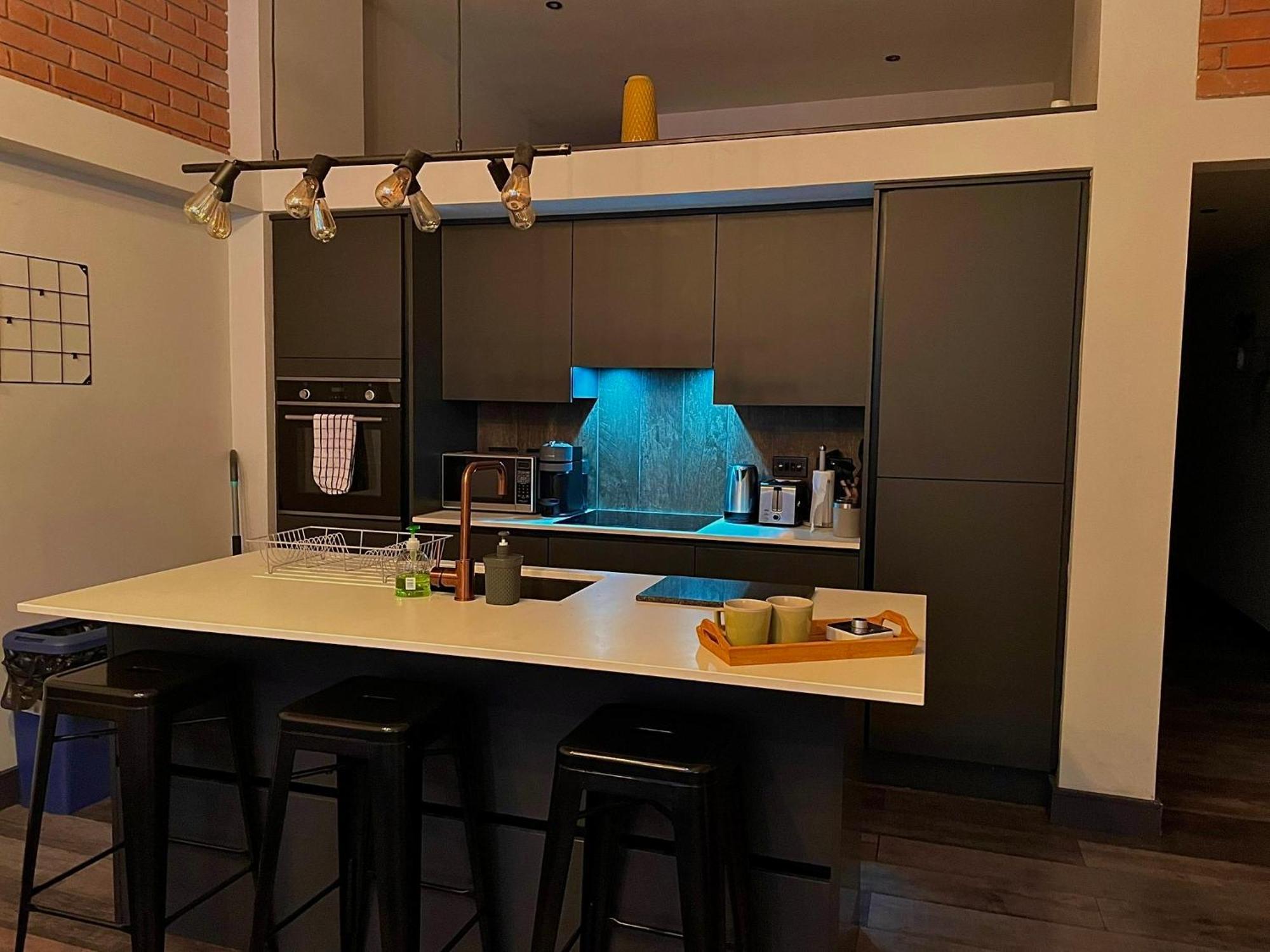 Apartment Artistic, Cozy, Stylish, Open Plan, Centre 1br *