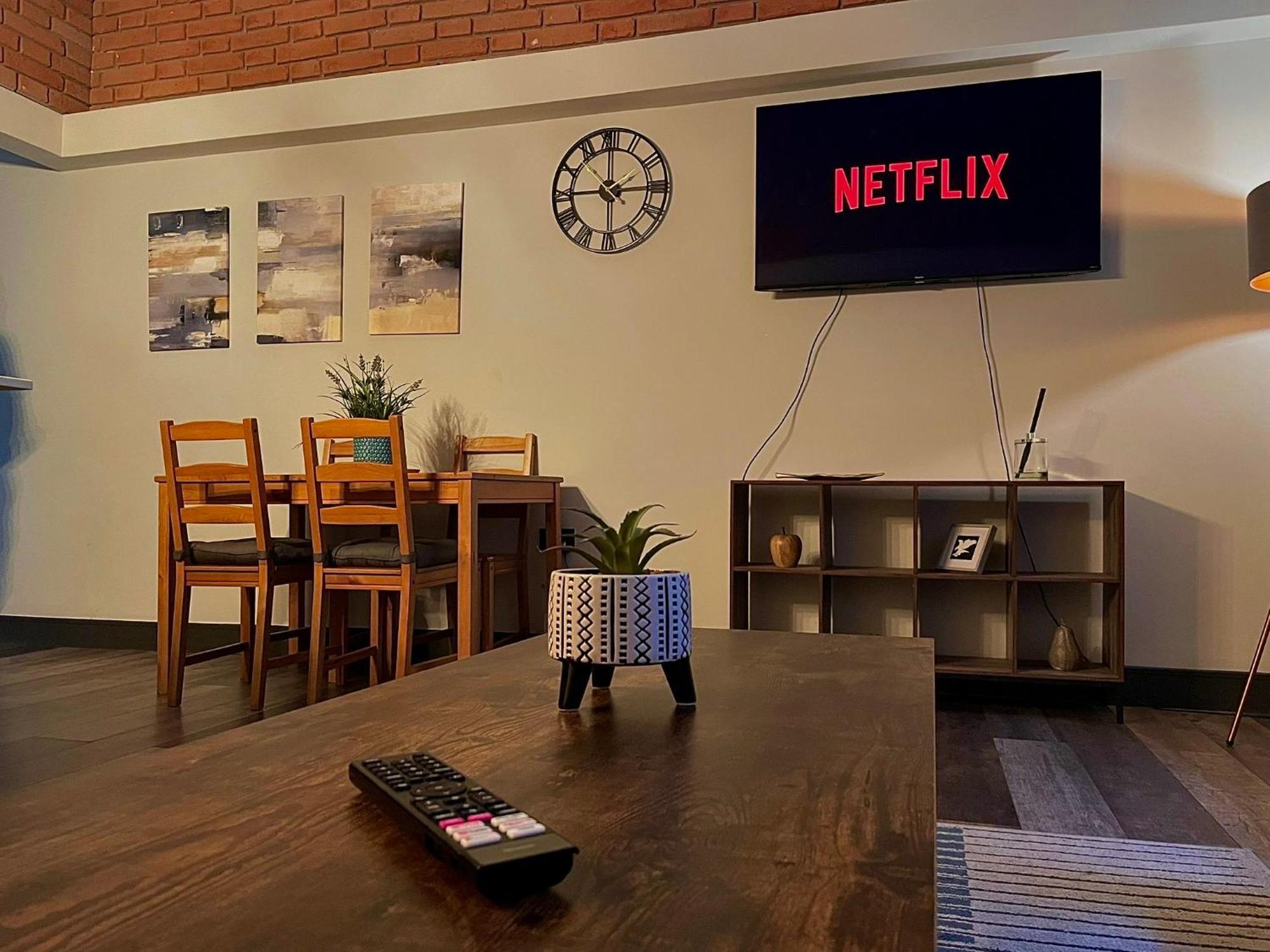 Artistic, Cozy, Stylish, Open Plan, Centre 1br *