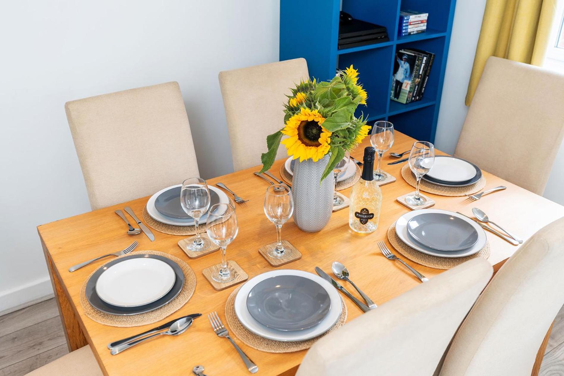 Two-storey Flat For Contractors And Families Sheffield