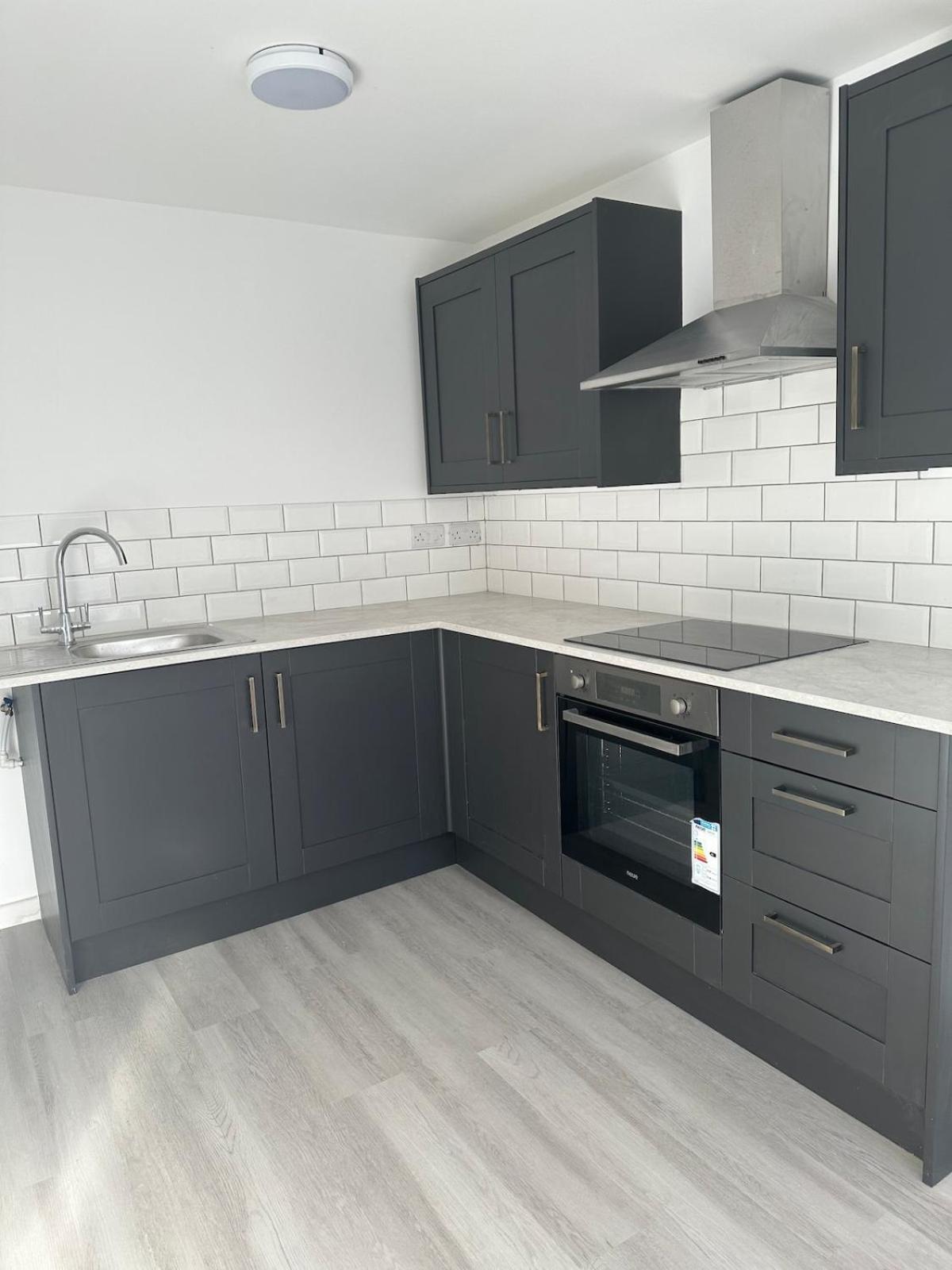Sapphire Apartment *
