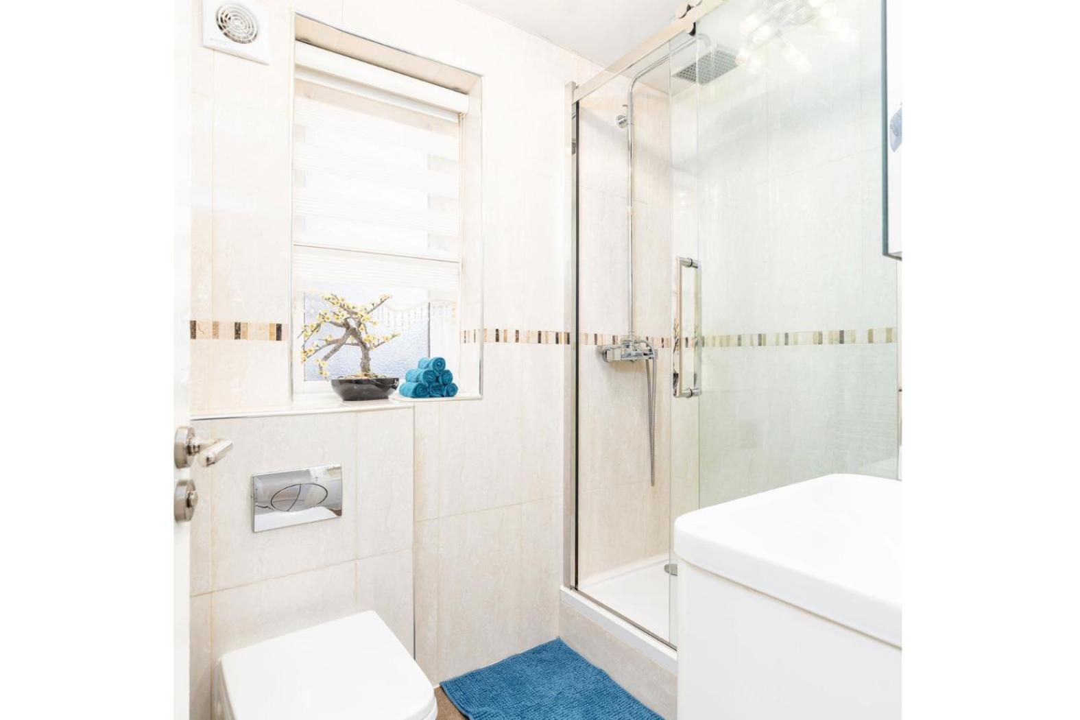 3-bed - Sleeps Up To 6 - Near Centre - Free Parking * Sheffield