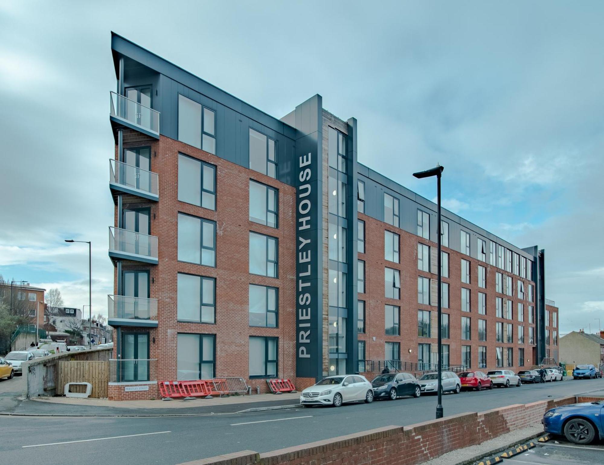 - Modern & Cozy Apartment Sheffield