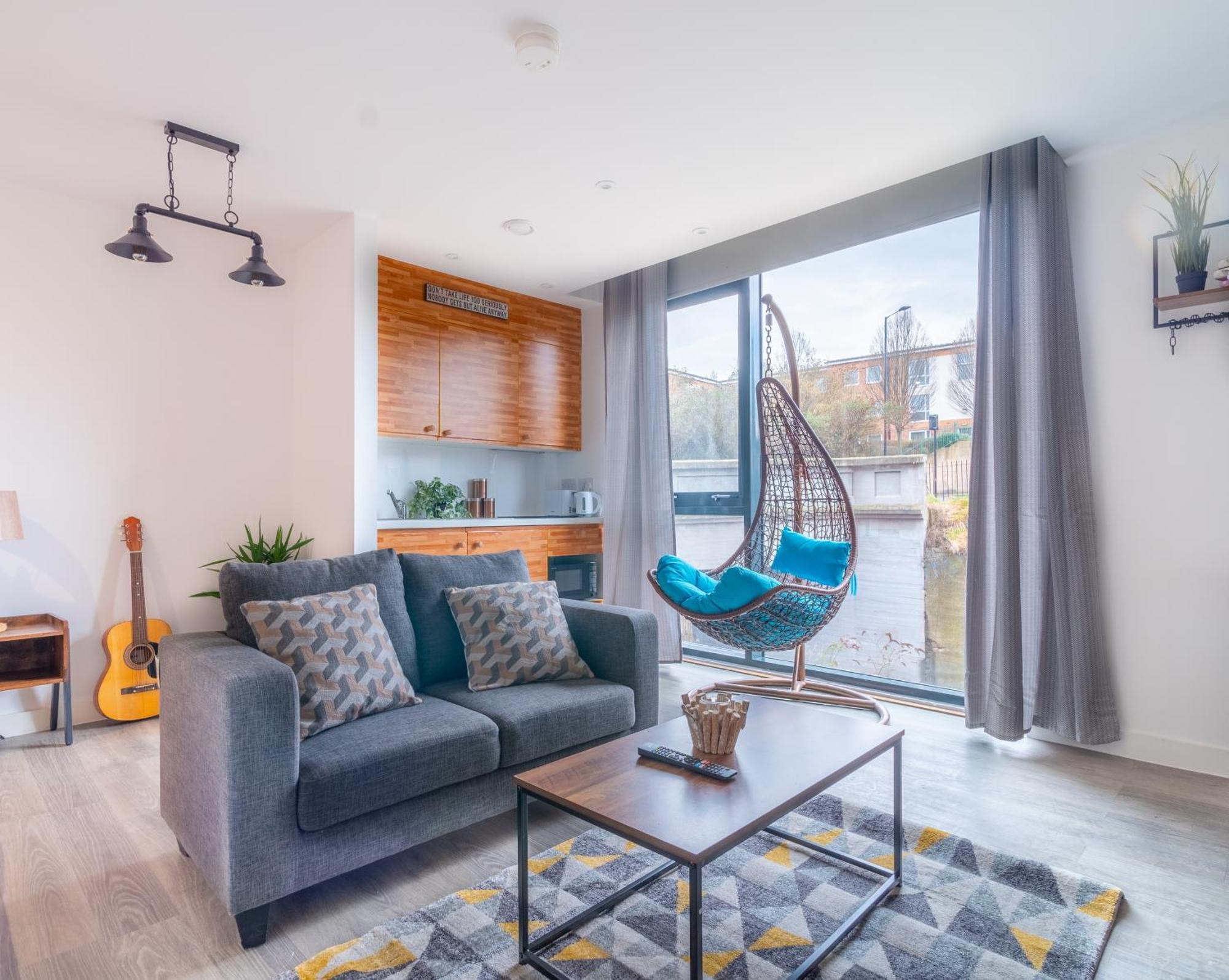 Apartment - Modern & Cozy