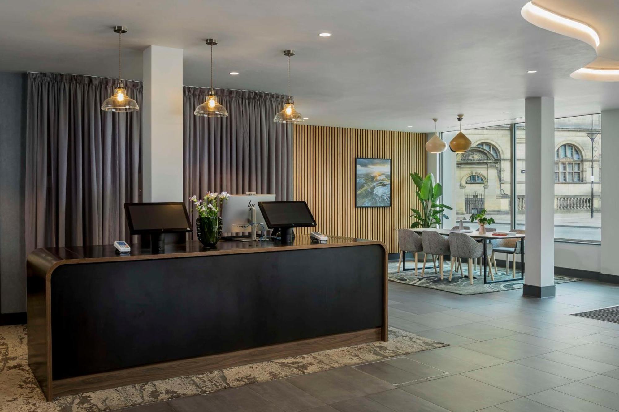 Radisson Blu Hotel, * Sheffield