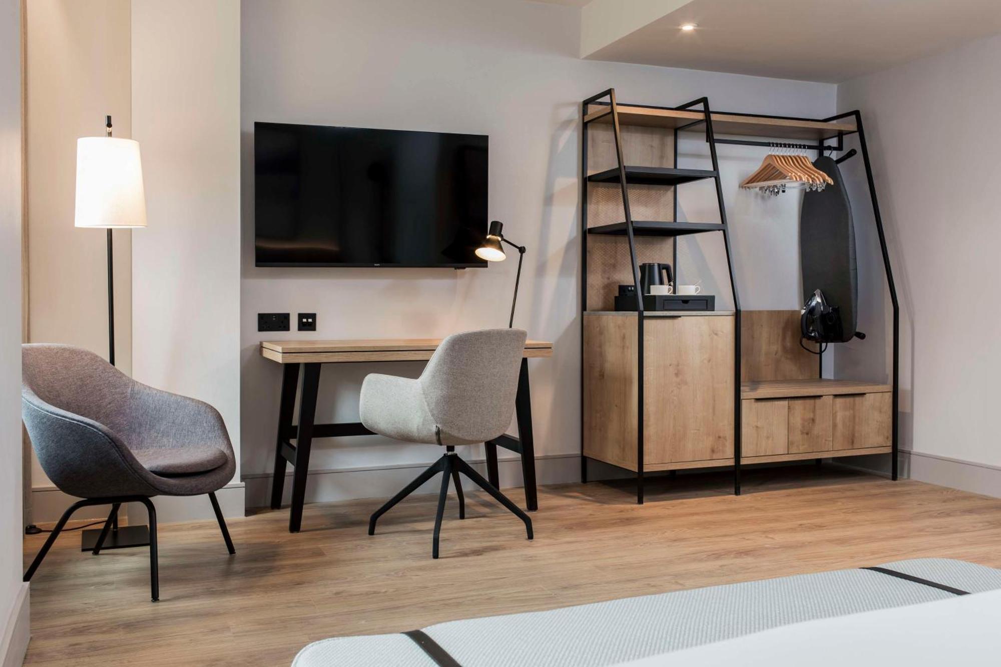 Radisson Blu Hotel, Hotel