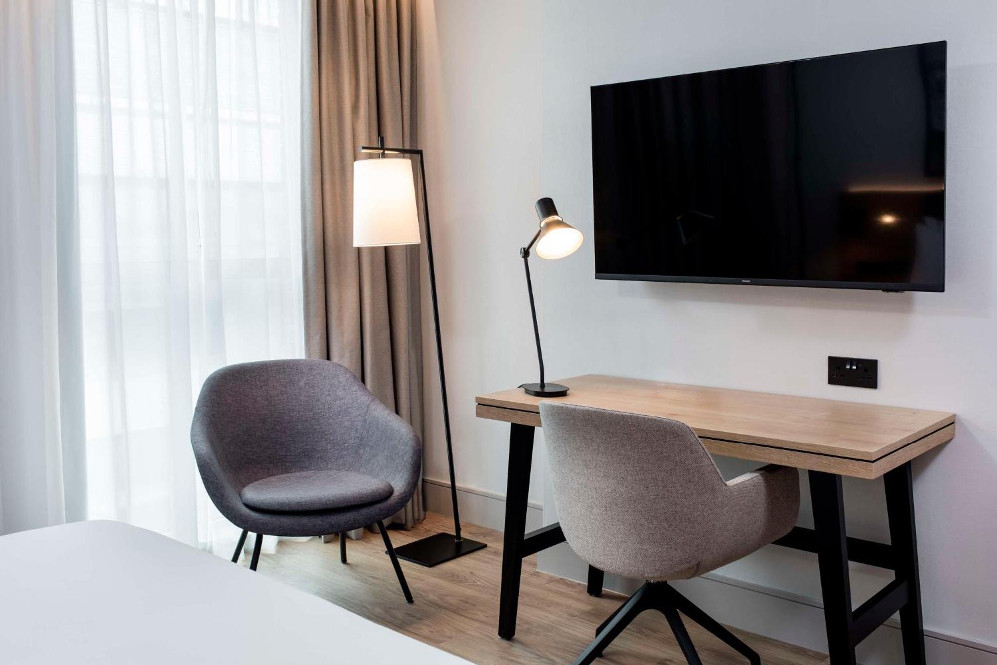 Radisson Blu Hotel, Hotel