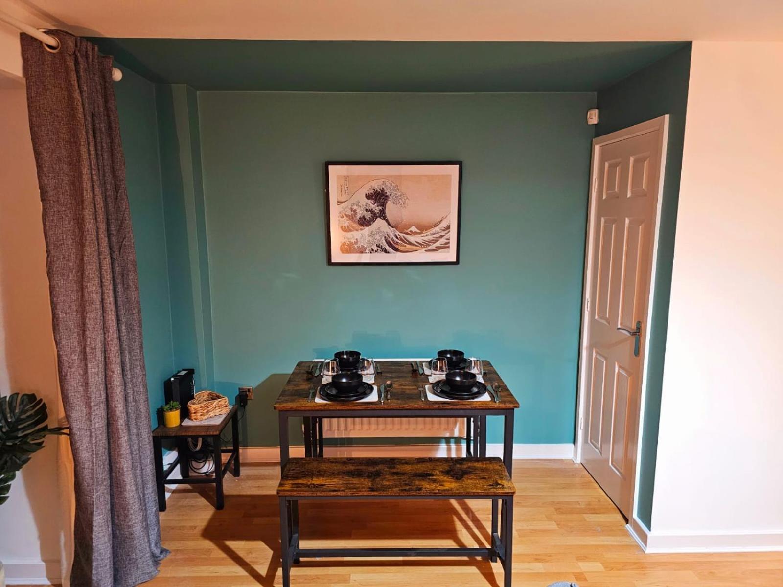 Stylish 3br House - Private Parking, Close To Cc, Long Term Available * Sheffield