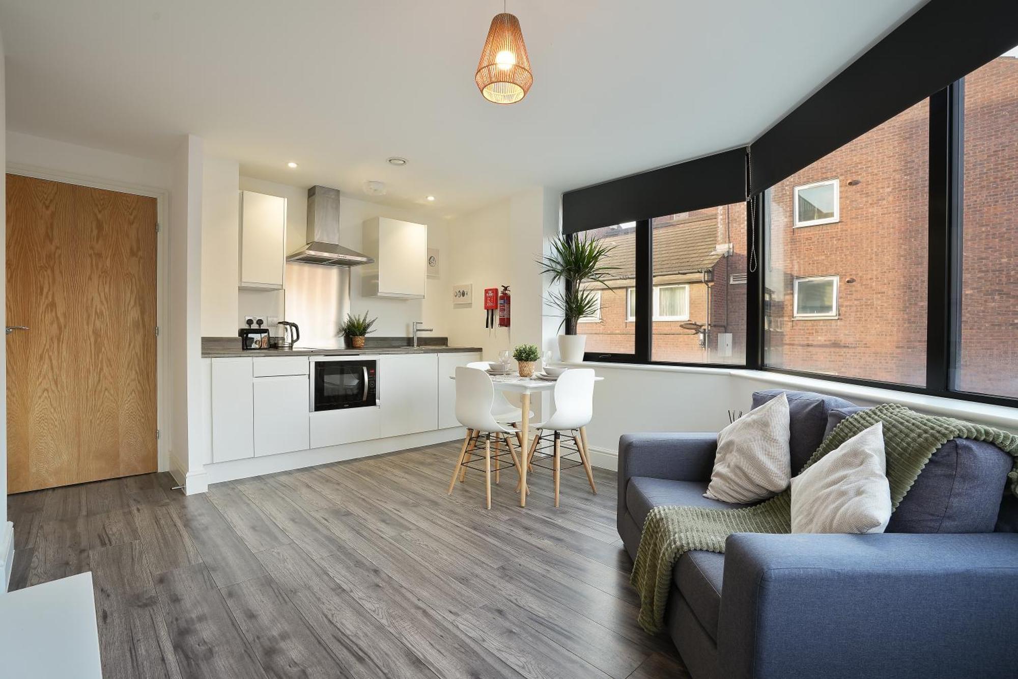 Cosy One Bedroom In By Eason Ideal For Working Professionals, Hospital Workers And Placements, With Free Parking! Apartment
