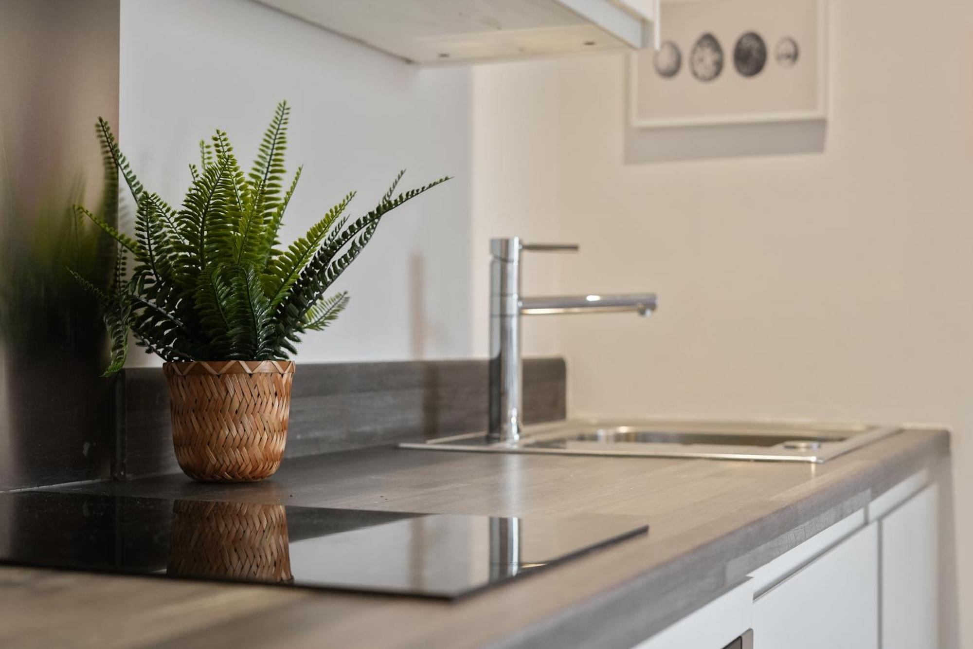 Apartment Cosy One Bedroom In By Eason Ideal For Working Professionals, Hospital Workers And Placements, With Free Parking! Sheffield