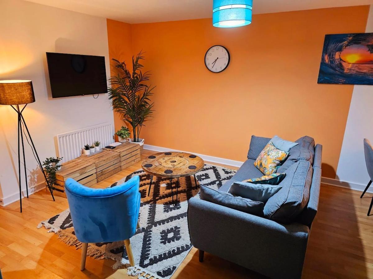 Holiday home Stylish 3br House - Private Parking, Close To Cc, Long Term Available Sheffield