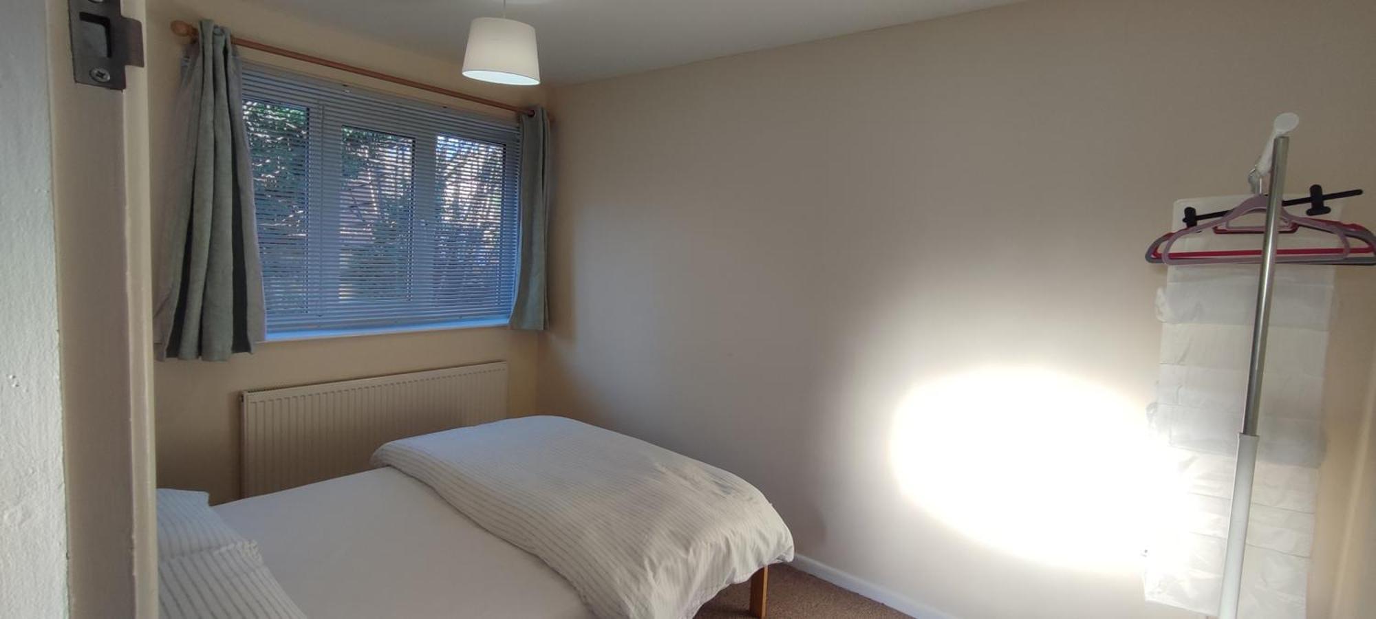 Meadowhall Work Or Leisure Off Road Parking With Cctv * Sheffield