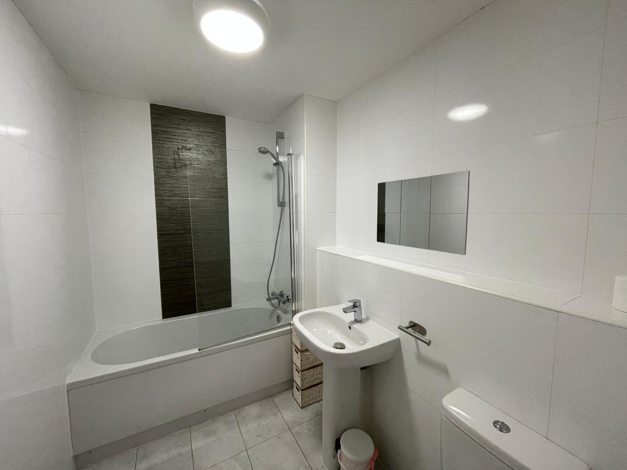 2 Bed Urban Retreat In Apartment Sheffield