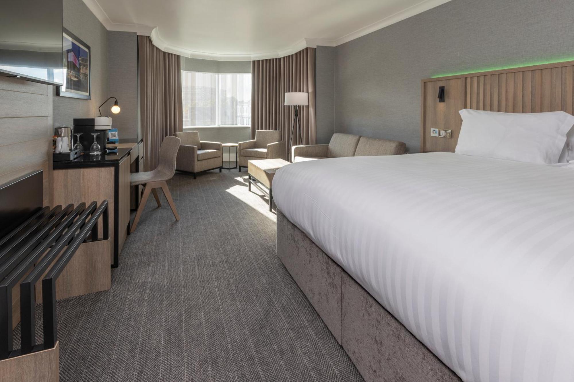 Western The Quays Hotel 4*