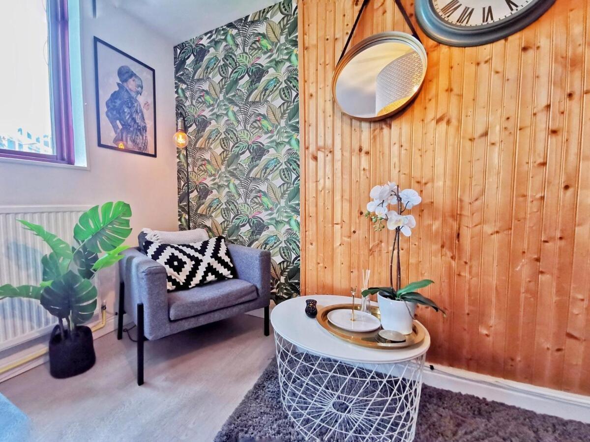 George House-weeklystay-centrelocation-student-business-parking-sleep8 Holiday home Sheffield